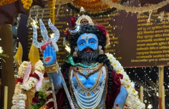 महाशिवरात्रि में श्री महाकाल मोक्षधाम मंदिर में उमड़ा भक्तों का जनसैलाब