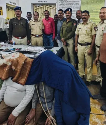 चलती ट्रेन में चोरी के आरोपी 24 घंटे में गिरफ्तार