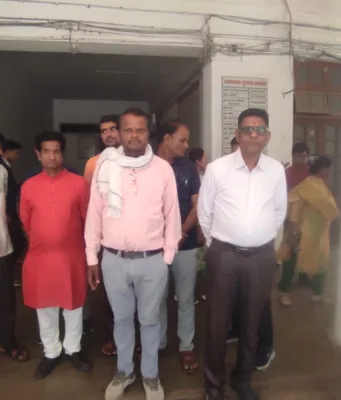 छिंदवाड़ा जनपद पंचायत के SDO आर.पी. सोनी पर रिश्वत मांगने के आरोप, सरपंच-सचिवों ने कलेक्टर से की शिकायत