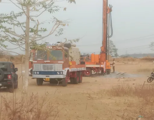 छिंदवाड़ा में आरटीओ ऑफिस के पास बोरवेल खनन, नियमों की अनदेखी