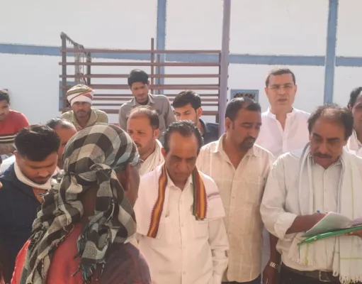 जिले के गेहूं उपार्जन केन्द्रों पर किसानों से हो रही खुली लूट