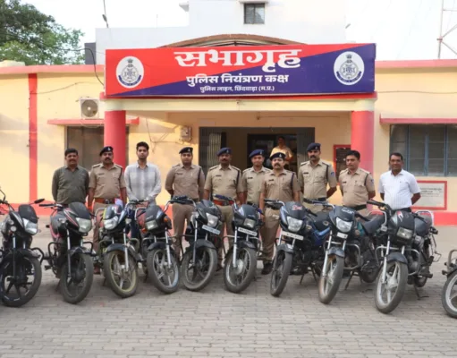 अंतर्राज्यीय चोर गिरोह से पुलिस ने की 19 मोटर सायकल जप्त