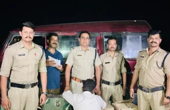 छिंदवाड़ा पुलिस की बड़ी कार्रवाई: 27 पेटी अवैध शराब और बोलेरो वाहन जब्त, एक आरोपी गिरफ्तार