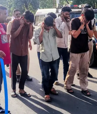 छिंदवाड़ा: 60 लीटर अवैध महुआ शराब जब्त, एक आरोपी गिरफ्तार; कुकड़ाजगत में उत्पात मचाने वाले चार बदमाशों पर भी कार्रवाई