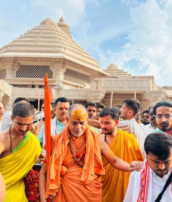 प्रकृति में सब वस्तुओं का विलय हो सकता है, लेकिन माँ का कभी विलय नहीं हो सकता…