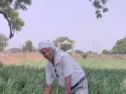 बुंदेलखंड की जलती धरती पर उम्मीद की फसल उगाने वाला किसान..