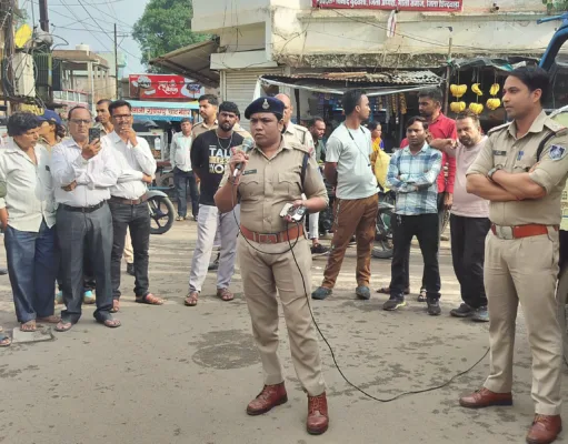 जुन्नारदेव पुलिस नेआम नागरिकों को साइबर क्लिक 2.0 रथ के माध्यम से किया जागरूक