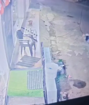 राह चलते हार्ट अटैक से पार्षद एवं अनुसूचित जाति मोर्चा के जिला अध्यक्ष की मौत सीसीटीवी में कैद हुई घटना