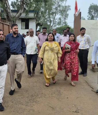 मुख्यमंत्री जनविश्वास अभियान :एलईडी टीवी का रिमोट गायब दो कर्मचारियों को मिला नोटिस
