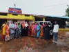 महिलाओं ने पेयजल समस्या को लेकर सौंपा ज्ञापन