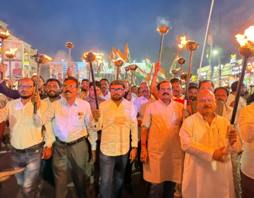 अखंड भारत दिवस और स्वतंत्रता दिवस की पूर्व संध्या पर निकली विशाल मशाल यात्रा से राष्ट्रमय हुआ शहर
