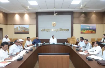 कलेक्टर ने दिए बीईओ और बीआरसी के विरुद्ध अनुशासनात्मक कार्यवाही के निर्देश