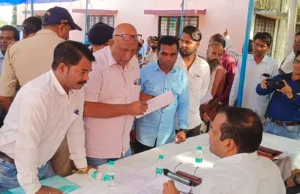 बड़कुही नगर परिषद में आयोजित कलेक्टर जनसुनवाई शिविर में देखने को मिला एक अनोखा नजारा
