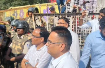 तबादला आदेश के बाद भी छिंदवाड़ा में SDM सुधीर जैन की तैनाती, एकपक्षीय रिलीव के बावजूद नहीं हुए कार्यमुक्त; आदेश निरस्त या प्रशासन ने नहीं किया रिलीव ?