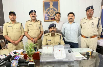 शौक पूरे करने इंदौर से रेंट पर कार लेकर छिन्दवाड़ा में की चेन स्नैचिंग, 3 आरोपी गिरफ्तार