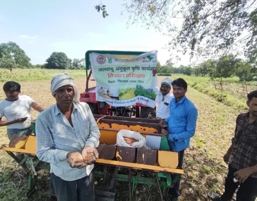 मौसम बदला, खेती का तरीका बदला: जलवायु अनुकूल कृषि से किसान की सफलता