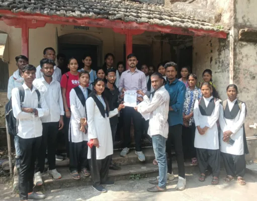 अमरवाड़ा के एकलव्य कॉलेज की अव्यवस्थाओं पर फूटा छात्रों का गुस्सा